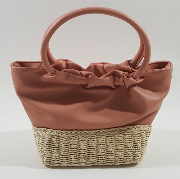 A New Day Small Handtote Magnetic Closure - Picture 2 of 7